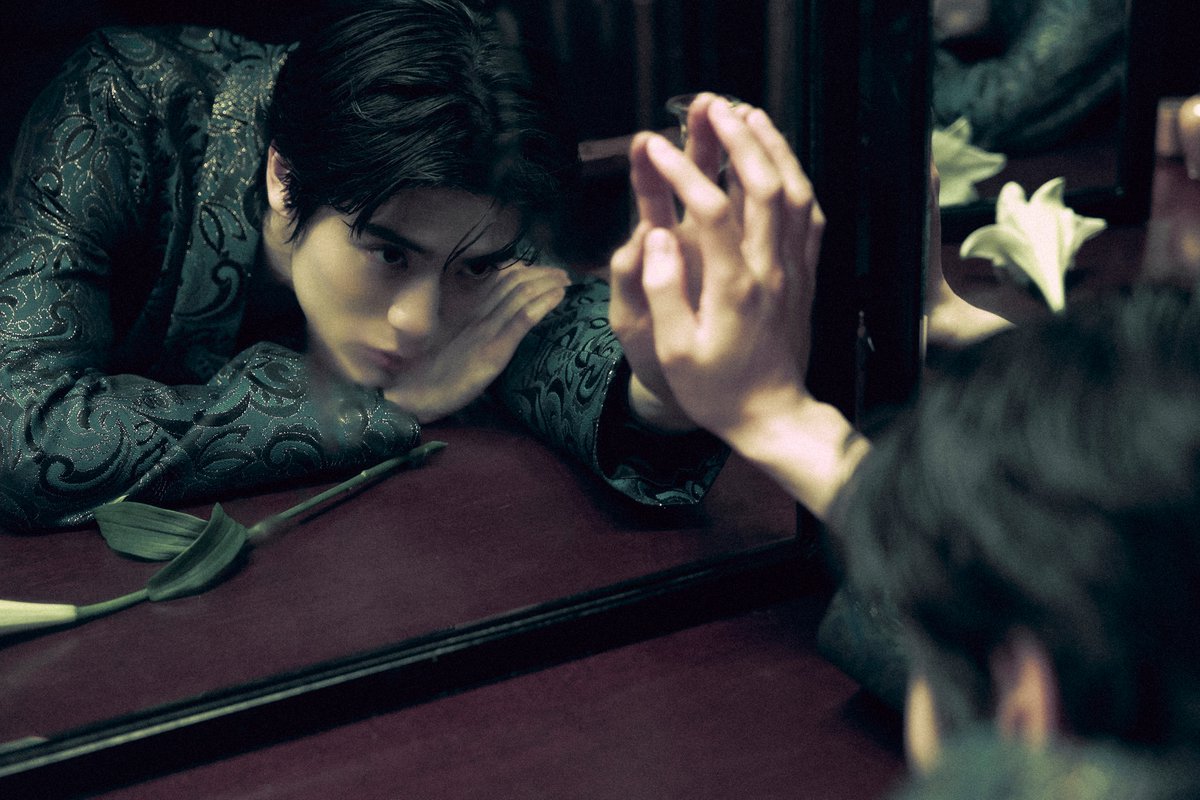 NCTsmtown's tweet image. JAEHYUN 'Smoke' - MV Teaser Images

【J - The 1st Album】
➫ 2024.08.26 6PM (KST)

💿 Pre-order&amp;amp;save&amp;amp;add
JAEHYUN.lnk.to/JThe1stAlbum

#JAEHYUN #재현
#J #JAEHYUN_J
#Smoke #JAEHYUN_Smoke
#NCT #NCT127