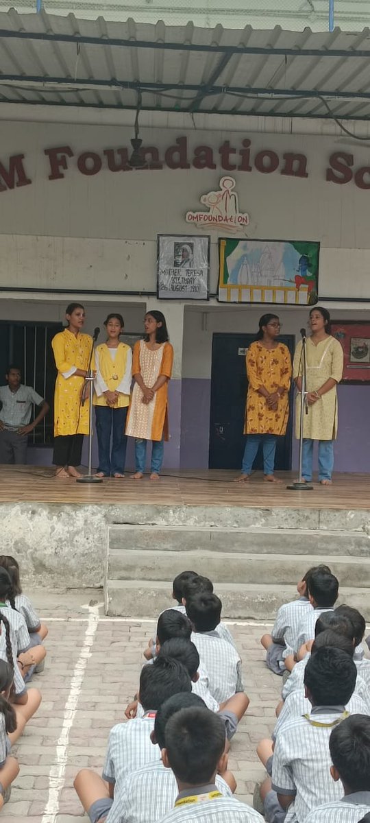 _OMFoundation's tweet photo. *Janmashtami*
The joyous festival of Krishna Janmashtami was celebrated at OM Foundation School on 23 August with great enthusiasm.
Girls dressed up as Radha and boys dressed up as Krishna, adorned the stage with devotional songs and dances. https://t.co/Qq8MsJW6Qp