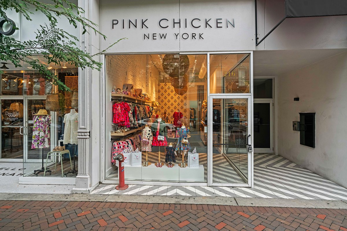 FTrendsetter's tweet photo. PINK CHICKEN TO HATCH NEW STORE IN SAVANNAH, GEORGIA
Read more: https://t.co/eKje2JZXn7
via @FTrendsetter
Photo © 2024, Matthew Rigsby @mattrigsbyphoto
#PinkChicken #childrenswear #fashion #store #kidswear #boutique #Savannah #vibrantcolors #fashiontrendsetter https://t.co/bi7O1tIDXs