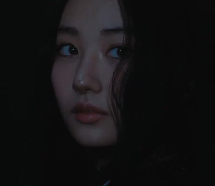0813_______'s tweet photo. ส่วนตัวคิดว่าเท็ดดี้คิดถูกมากที่ให้น้องใช้ชื่อในวงการเป็นกาวอนแทนโคลอี้ น้องวิชวลสไตล์เกาหลีมาก ดูเท็ดดี้ก็อยากได้ฐานแฟนในบ้านมากแน่ๆถึงให้ใช้ชื่อกาวอน ซึ่งวงจะดังและได้รับการยอมรับได้ ฐานแฟนในบ้านสำคัญจริงๆ
#MEOVV #CHLOELEE #GAWON https://t.co/K0A2MdIORB