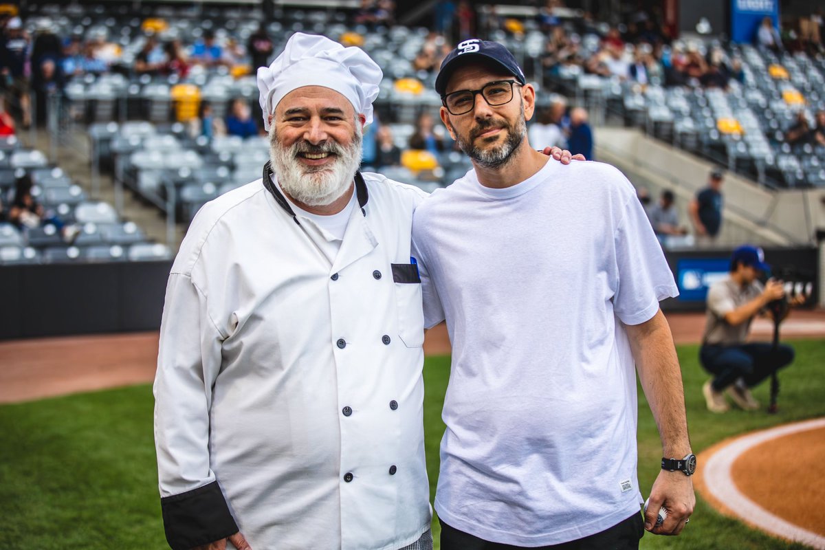 Great to meet <a href="/ChefReactions/">Chef Reactions</a> at the <a href="/StPaulSaints/">St. Paul Saints</a> game! Thank you for not making fun of my deeeelicious nacho cheese recipe.