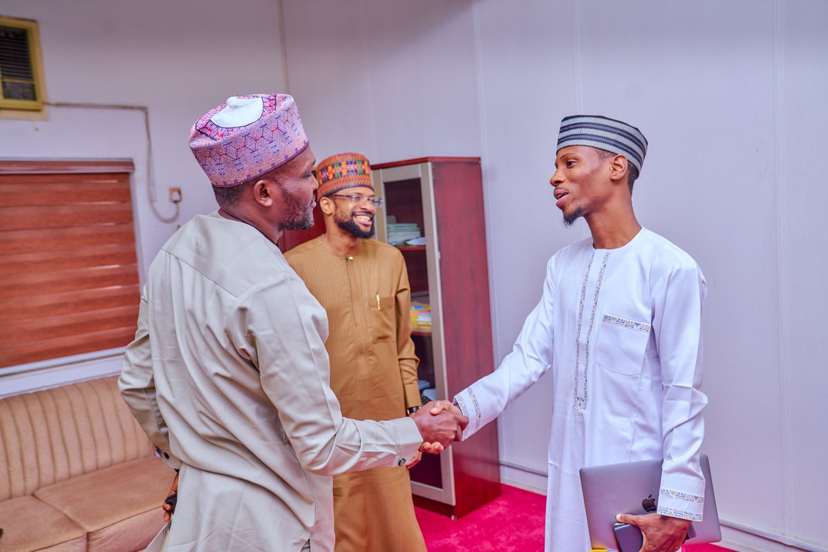 Retson Tedheke (Sarkin Yakin Ga'ate) (@retsontedheke01) on Twitter photo #LivestockManagement: <a href="/AjimobiIdris/">Idris Bolaji Ajimobi</a> Senior Special Assistant to the President on Livestock Development continued his engagement with Livestock farmers during week with @BatKashNFF and other key players in the sector. #LivestockManagement: <a href="/AjimobiIdris/">Idris Bolaji Ajimobi</a> Senior Special Assistant to the President on Livestock Development continued his engagement with Livestock farmers during week with @BatKashNFF and other key players in the sector.