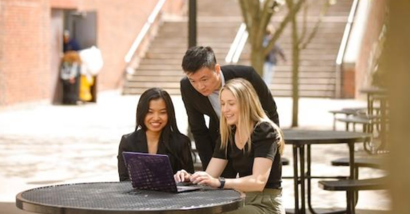 SimonSchool's tweet photo. Big News for MS Applicants! Starting with 2025 entry, #URSimon is replacing admission interviews with video essays! This change will streamline the process and allow applicants to let their personality shine. Ready to learn more? #SimonAdmissions #MS #GradSchool