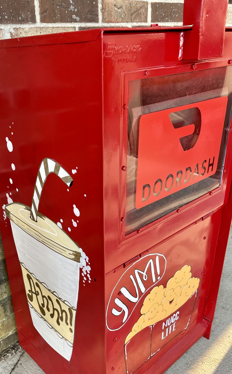 WashCommSchools's tweet photo. Doordash might be a staff favorite at Washington Intermediate, but Mrs. Dubon might be a close second!🍔🍟🍕🌮🥤🧋

Thank you to our talented art teacher, Mrs. Dubon, for the fun paint to brighten up our Door Dash Box! #IAMWashington #hatchetstrong https://t.co/kiFFmOJZ26