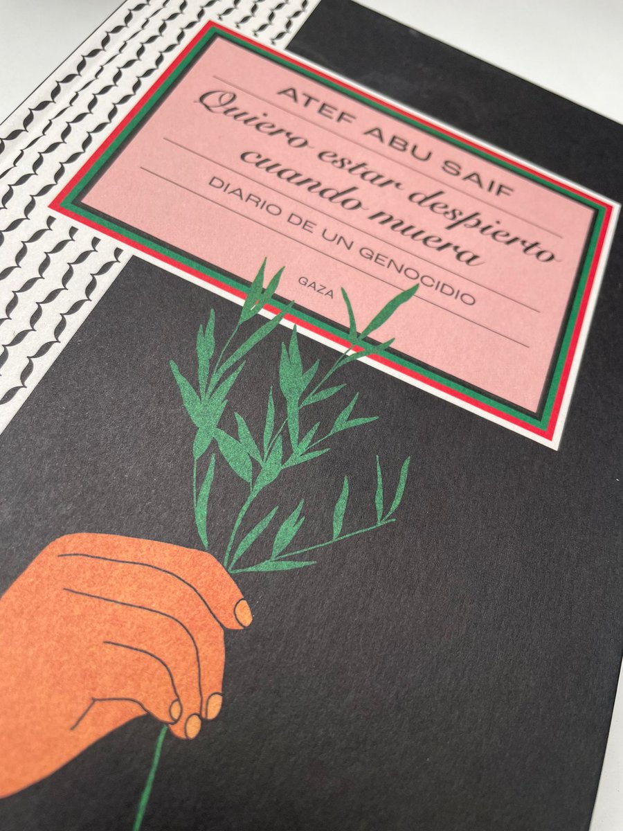 He acabado de leer "Quiero estar despierto cuando muera" de Atef Abu Saif, publicado por <a href="/BlackieBooks/">Blackie Books</a>. La historia acompaña el horror del #GenocidioEnGaza. Leerlo es acompañar un dolor indescriptible... que es el de un pueblo que está siendo arrasado. No dejemos que se olvide.