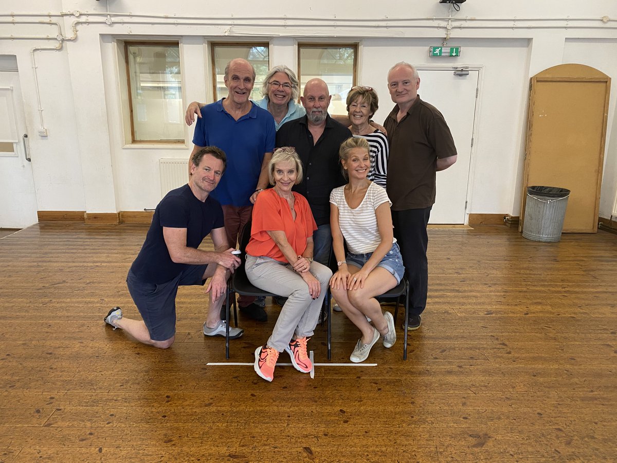 <a href="/OperaDellaLuna/">Opera della Luna</a> are hard at work in rehearsals for The Parson's Pirates!
Don't miss this 30th-anniversary celebration performance!
📆 27 - 31 Aug
Last few tickets remaining 🎟️ wiltons.org.uk/whatson/884-th…