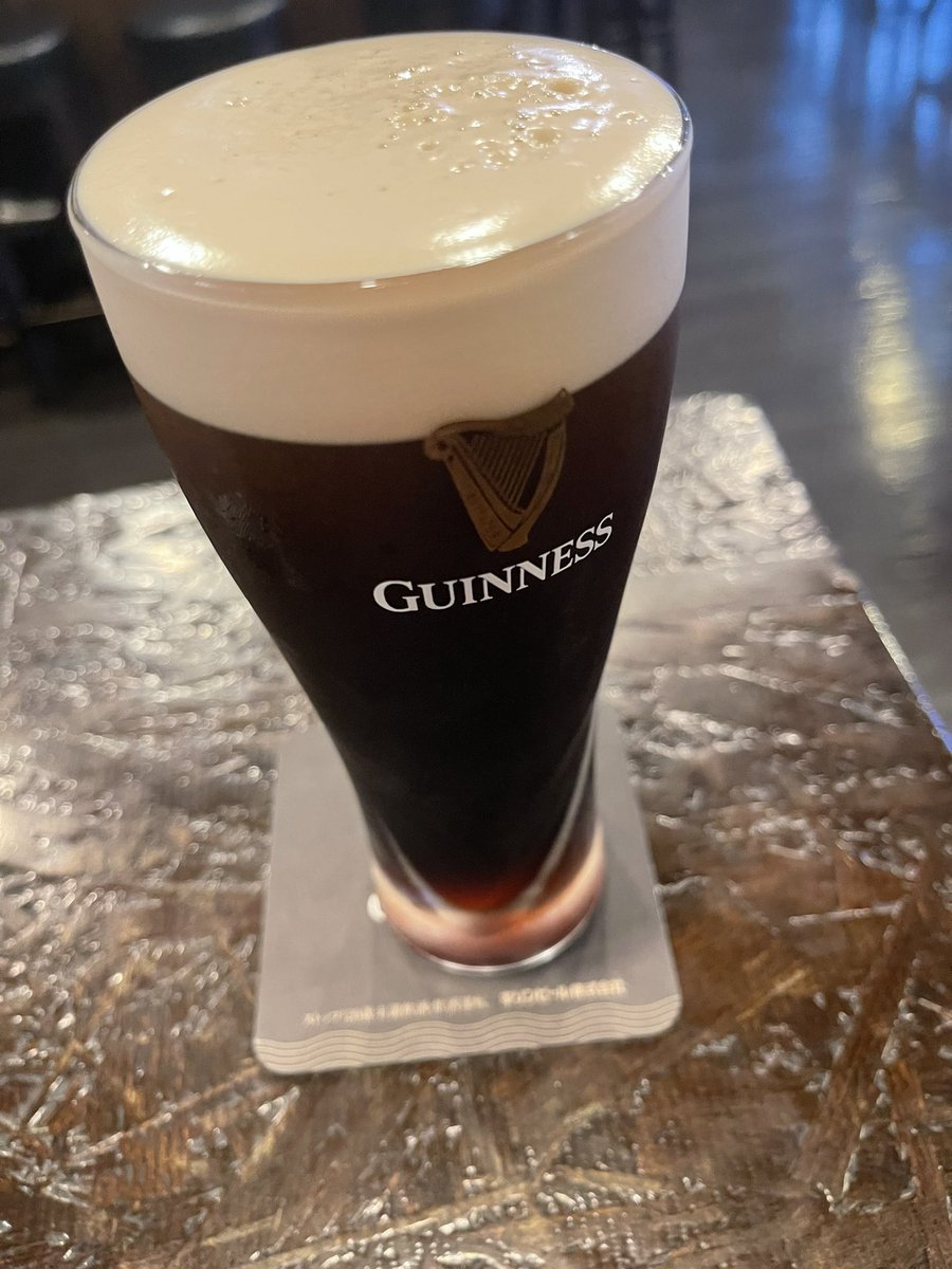 MINT_W19's tweet photo. のんびりおビール🍺 https://t.co/ayItAWS9hu
