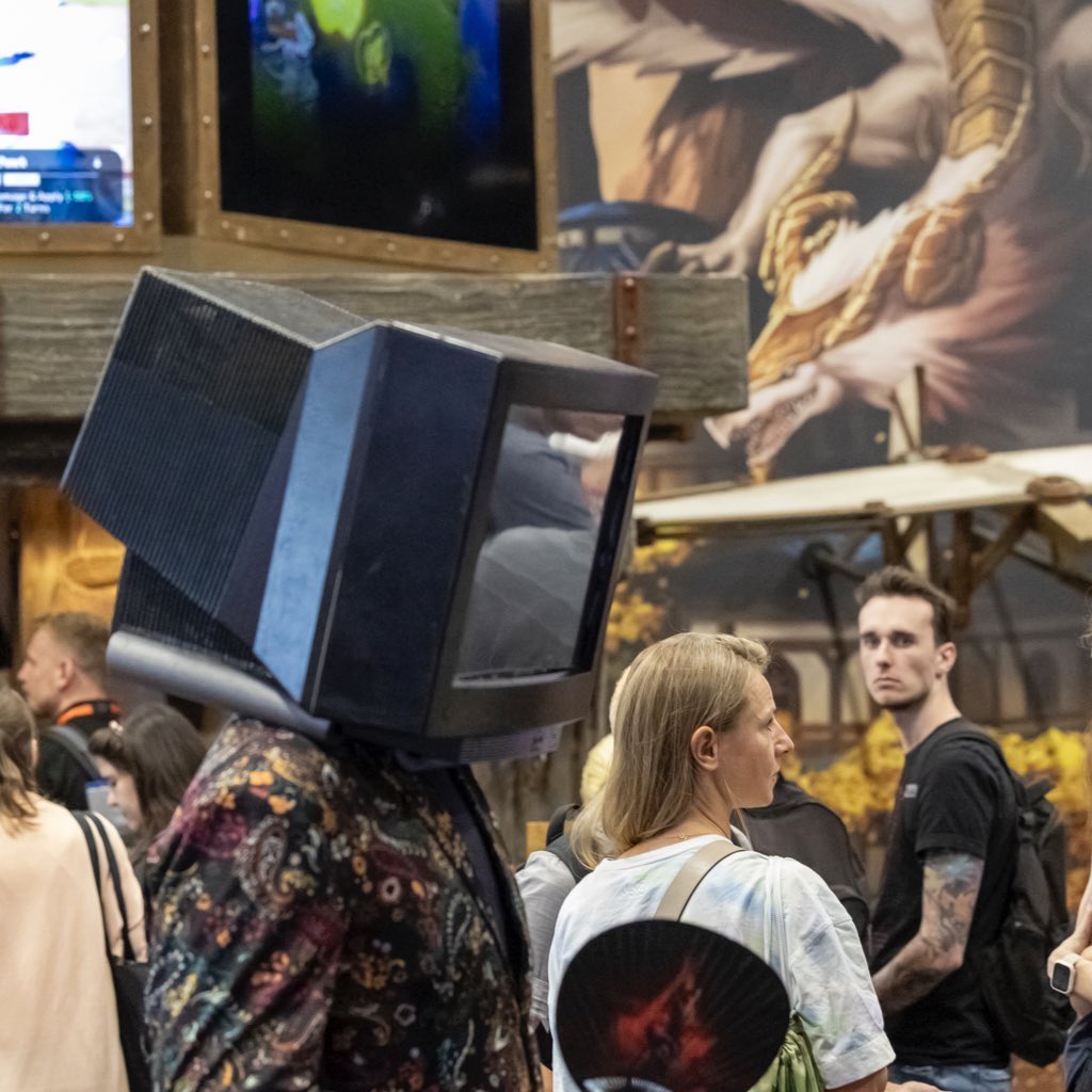 Pixelmon's tweet photo. QWERTY is that you? #PixelmonGC24 @gamescom https://t.co/G0uaa1Uf5Y