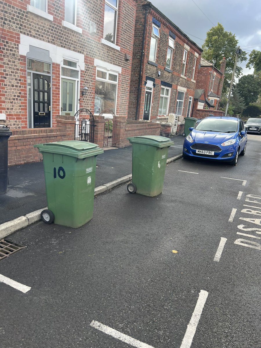 catharinebee's tweet photo. Dear @TraffordCouncil bins left in the road &amp; particularly disabled parking spots not acceptable. https://t.co/x4hiuArNGZ