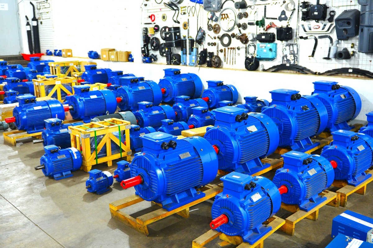YWholesalers's tweet photo. 😃POWERFUL &amp; DURABLE ELECTRIC MOTORS AT Y.Z.L WHOLESALERS‼
Y.Z.L 批发电机‼!

#YZLWholesalers #farming #mining #industrial #electrical #electricmotors #hanzel #footmountedmotors #electricmotor

GET IN TOUCH WITH US TODAY!! 
+263(242)756 223 or (242)772 172 or (242)780 236 https://t.co/oJ4x7XJd6h