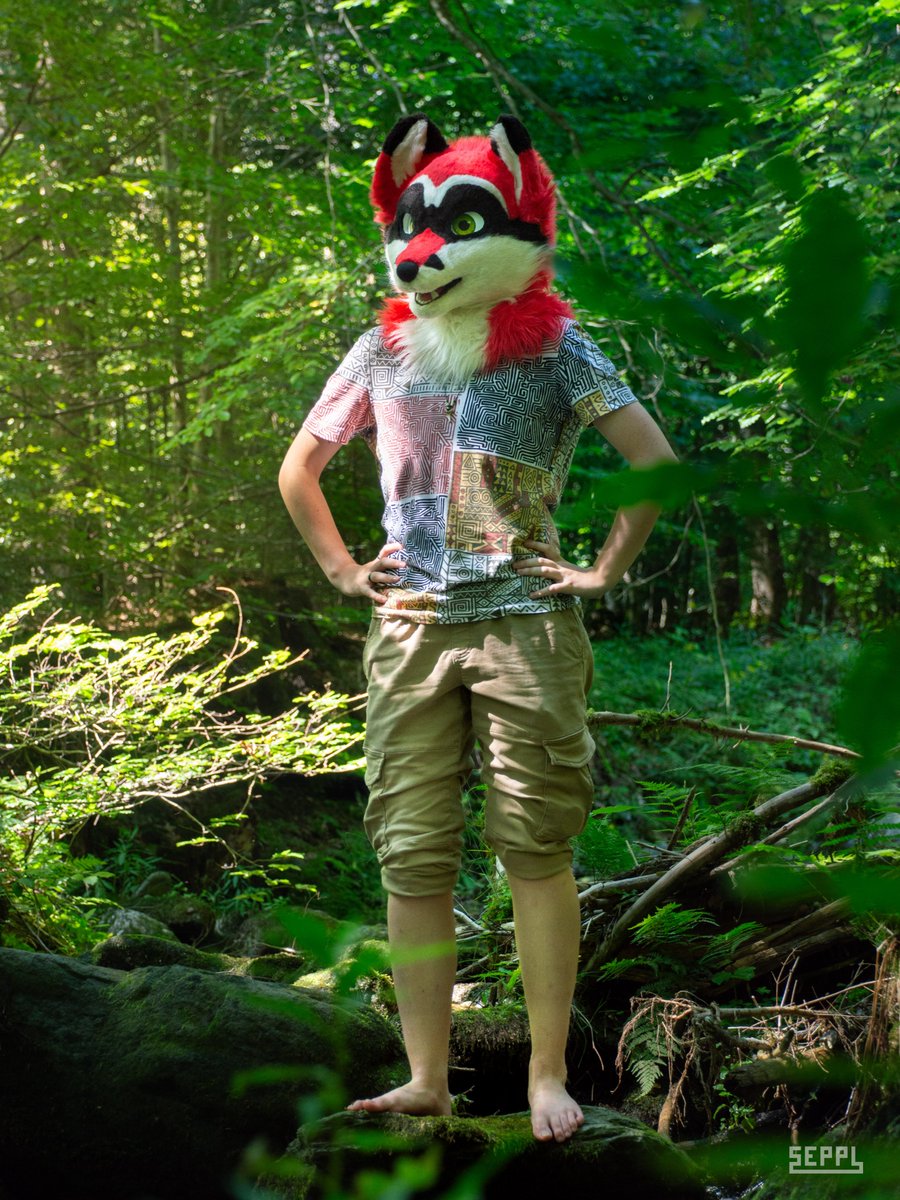 𝘧𝘦𝘦𝘵

📸 <a href="/GepardSeppl/">Seppl</a> 
🧵 <a href="/crunchchute/">chase 🌆</a> 
#FursuitFriday