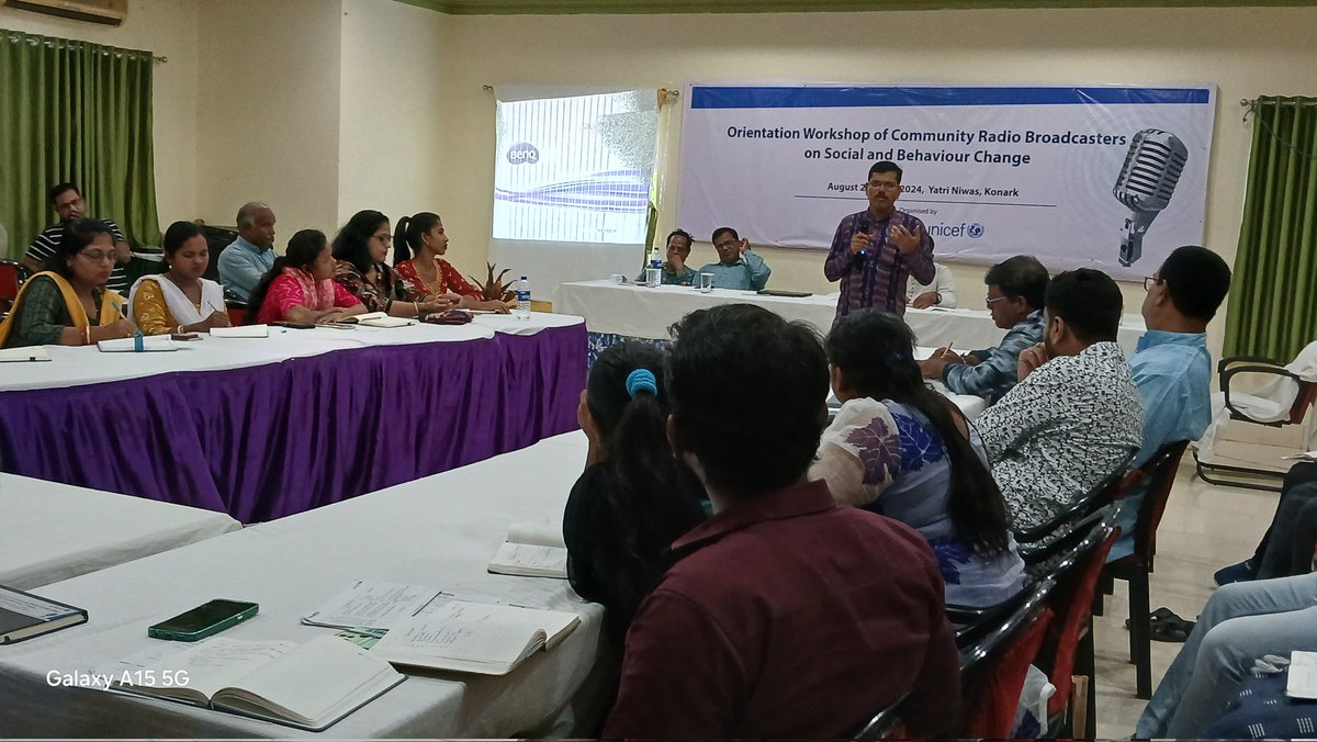 RojalinKonark's tweet photo. Orientation Workshop for Community Radio Broadcasters on Social and Behaviour Change, Organised by @YoungIndiaIN &amp; #unicef at Konark. Day 4 Discussed about the  "Understanding Community Expectations," @niyazlive @MIB_India @ShahAnsariLive  #communityradio4change #communityradio https://t.co/GOhDpxivX7