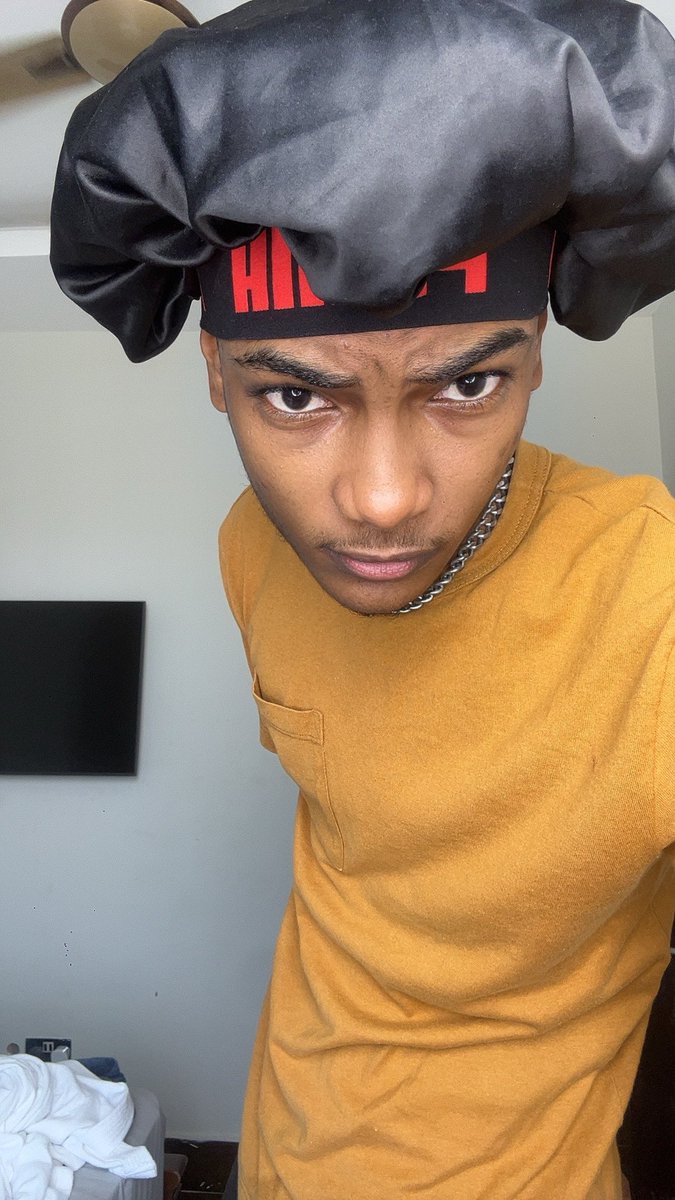 JeyChrys tweet media