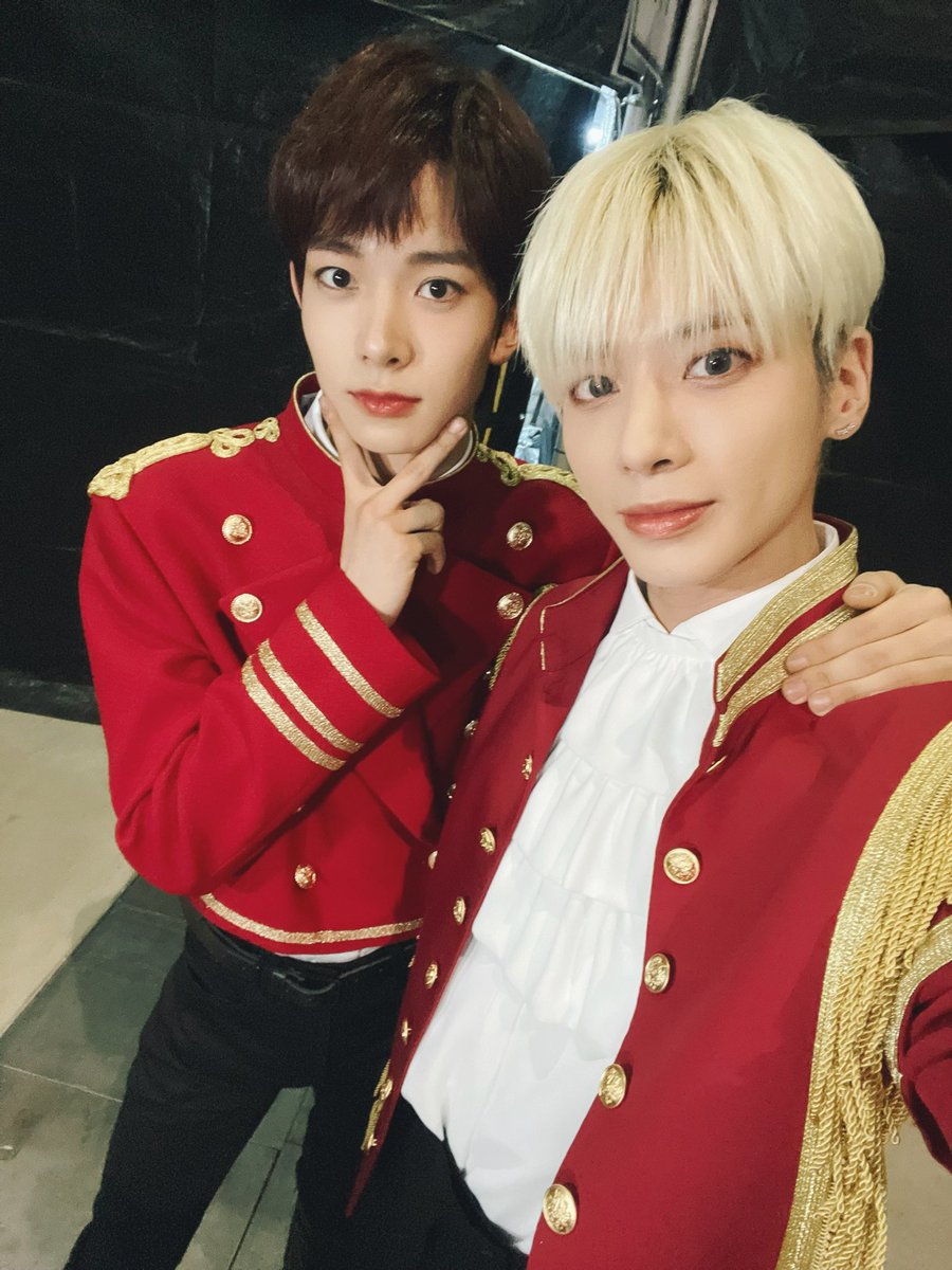 _ru__01_'s tweet photo. この日以来の感動をありがとうすぎる https://t.co/dvXCyel5M8