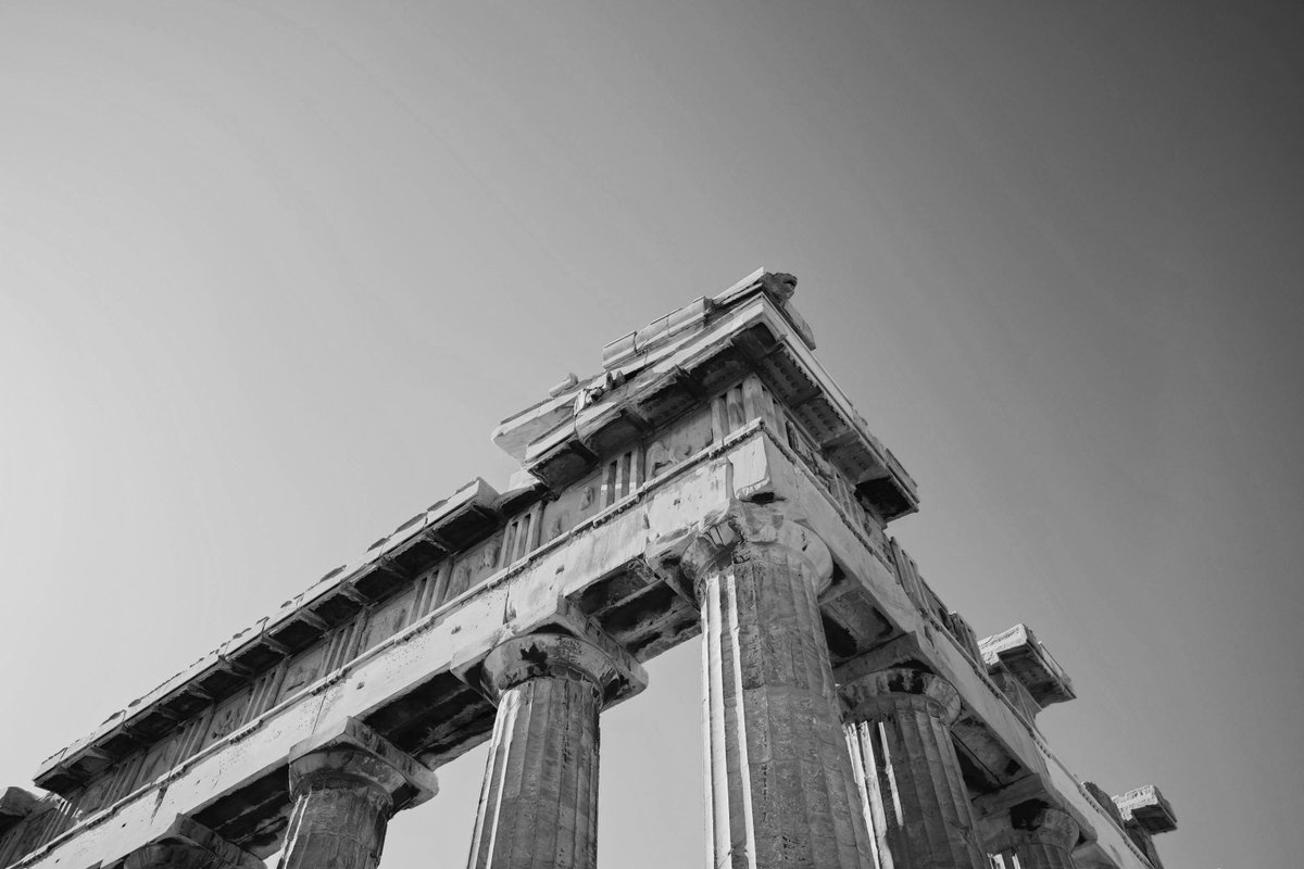 OptimoPrincipi's tweet image. Socrates on the perils of a democracy where personal liberty is valued above all: 🧵

'In a democratic state you will be told that 'liberty' is its noblest possession – but these states are frequently ruined by insatiable greed for this thing they deem to be the supreme good..