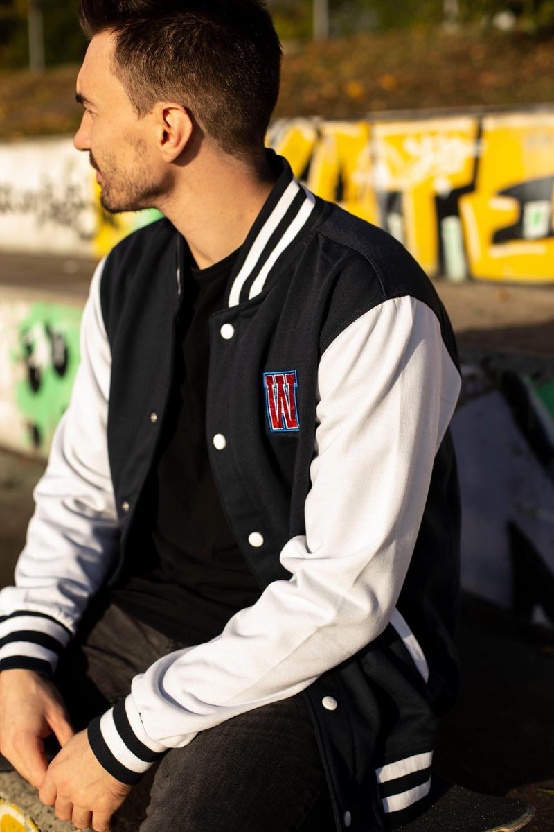 Czy wiesz że nasz agencja zajmuje się też kompleksowym projektowaniem odzieży wizerunkowej❓

Zobacz nasze realizacje kolekcji odzieży dla klubu piłki ręcznej WYBRZEŻE GDAŃSK HANDBALL🤾🏻

Potrzebujesz kolekcji dla swojego klubu lub fanów❓ Napisz do nas📥