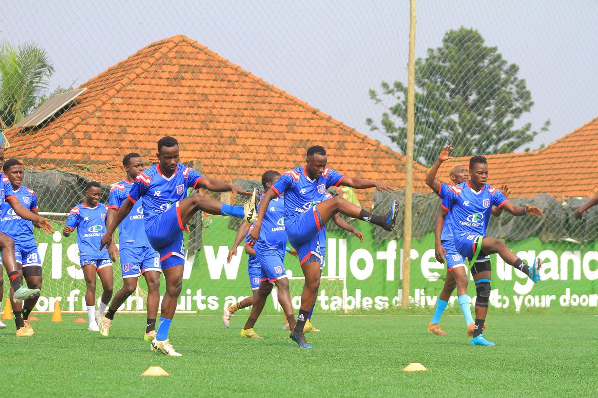 SCVillaJogoo's tweet photo. Thursday - Final touches ahead of the Big Day ✅
#CBESCV || @CAFCLCC
#TheJogoos🔵 https://t.co/JfTNsfbE8B
