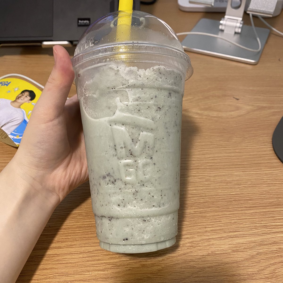 bechu_study's tweet photo. mint frappuchino (feat.sonny) https://t.co/0C2uKkefYJ