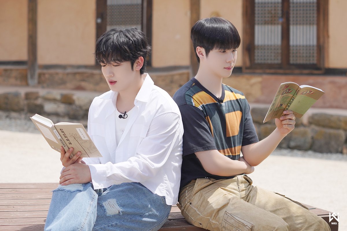 [POST] 동한&amp;요한! 빛나는 하니즈의 여름 날✨

naver.me/xIe2B0rc

#위아이 #WEi
#김동한 #김요한
#KIMDONGHAN #KIMYOHAN