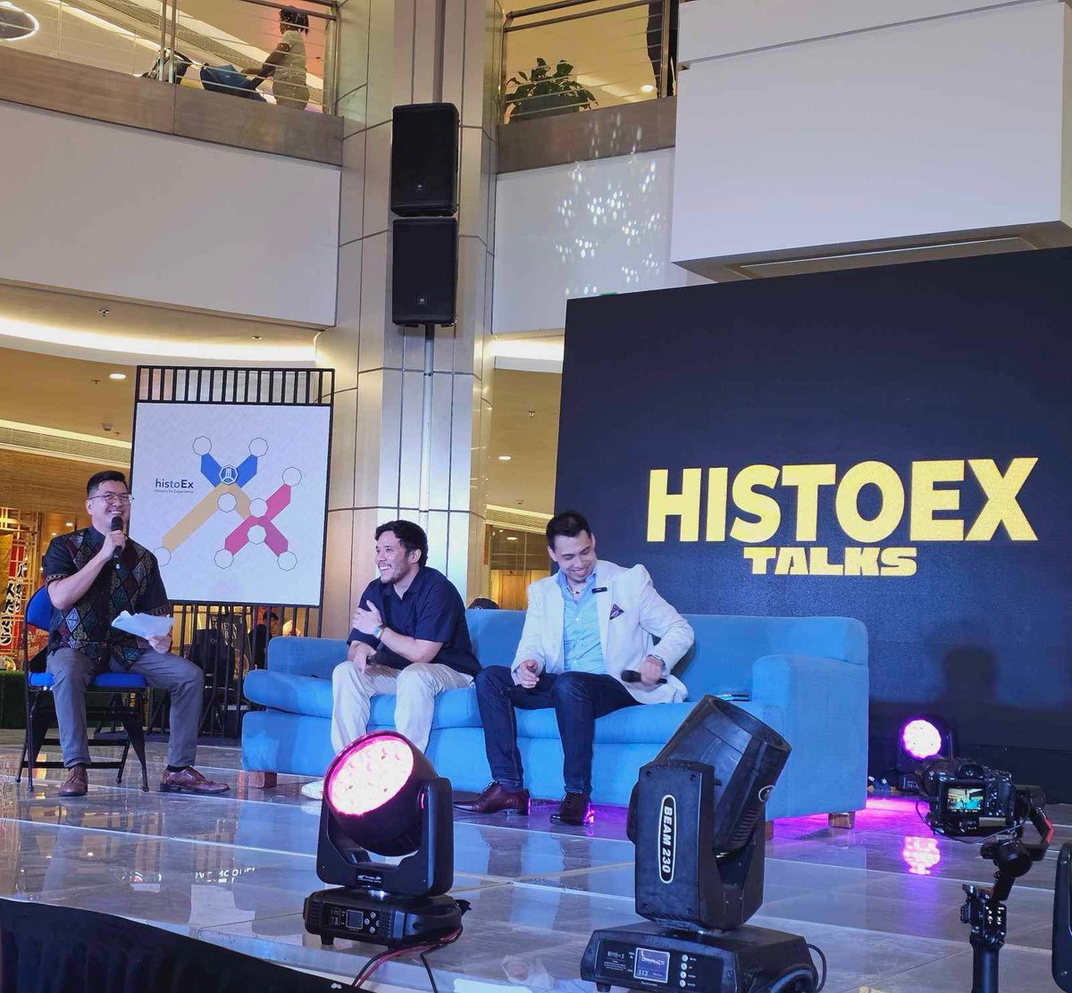 indiohistorian's tweet photo. For all who came, thank youuuu! And I've learned a lot from our chat about #Gomburza, film, the humanities, history, and the #WestPHSea, Direk @PepeDiokno and Prof @RichHeydarian! 🫡🫡🫡
Lagi't lagi, salamat sa pagtindig! 🇵🇭
#HistoryEx
#MakeItHistoric
#HistoryMonth2024 https://t.co/mHpKrHSOyr