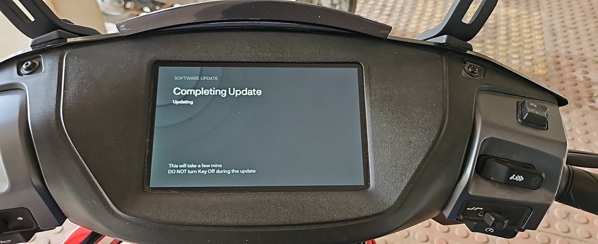 Sap_Tweets_'s tweet image. Imagine being late for something and then this happens

What don&apos;t you schedule updates after confirmation from the user? 

This is really a pathetic user experience 

@atherenergy