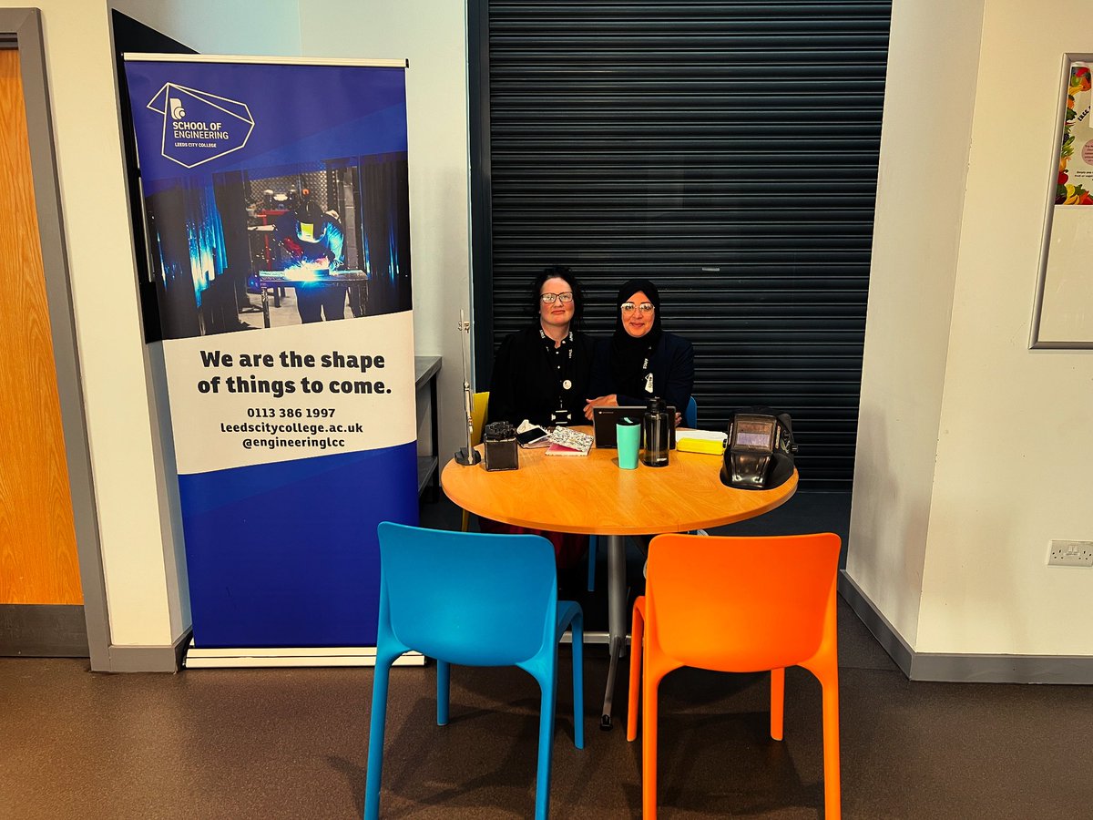 EngineeringLCC (@engineeringlcc) on Twitter photo Looking forward to welcoming more, aspiring engineers to Printworks today! 💙
Let the learning journey commence! 🚀
⬇️
lnkd.in/edEqeBUY
<a href="/leedscitycoll/">Leeds City College</a>
#stem #engineering #engineers #furthereducation #fe #leeds Looking forward to welcoming more, aspiring engineers to Printworks today! 💙
Let the learning journey commence! 🚀
⬇️
lnkd.in/edEqeBUY
<a href="/leedscitycoll/">Leeds City College</a>
#stem #engineering #engineers #furthereducation #fe #leeds