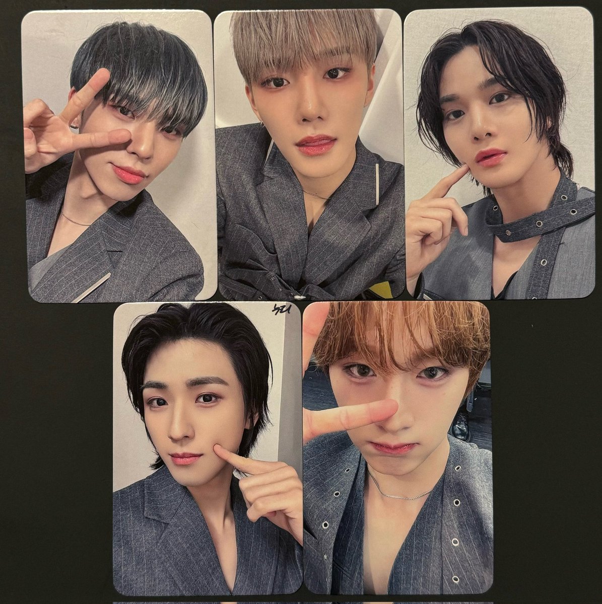 hellocixes's tweet image. -cixes WTB PoB LoE 🙏🙏
pc siapa aja boleh