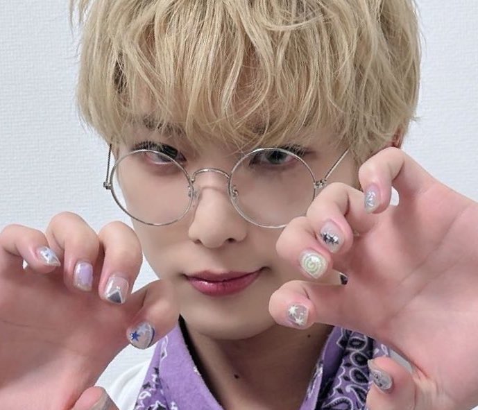 to_harua's tweet photo. :¨ ·.· ¨:
 `· . #하루아 고양이🐈‍⬛🐈⸒⸒⸒⸒ https://t.co/pLI6j2z8WN