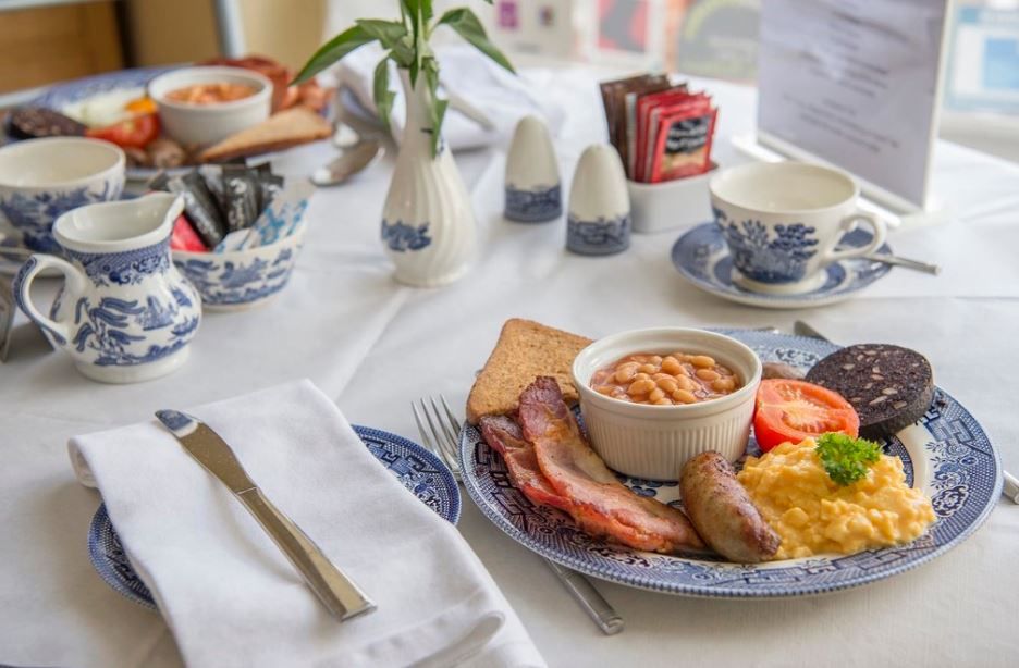 TheBBDirectory's tweet image. 🍽️ At The Full English, breakfast is included in the room rate and cooked fresh to order each morning. You certainly won’t leave hungry after enjoying one of their famous full English breakfasts! 🌞
thebandbdirectory.co.uk/14936
#BreakfastIncluded #LocalProduce #HeartyBreakfast #Whitby