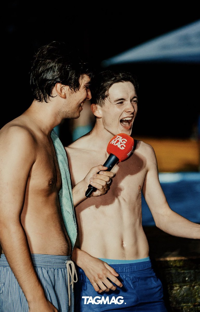 Dankbaar voor alle kansen die ik deze zomer heb gekregen 🎉❤️

Binnenkort heb ik een productie met de Vlaamse televisie.. ik besef niets 🤯

Alles is begonnen via twitch &amp; met jullie, zonder jullie had ik nooit de passie gevonden voor video’s. Merci 💙