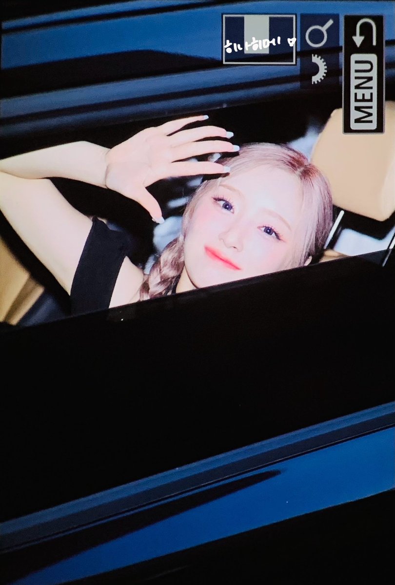 ShineDive's tweet photo. 240823 

빼꼼 천사 퇴근해요💙

#라잇썸 #LIGHTSUM #히나 #HINA #ヒナ #ライトサム https://t.co/Jf6LRkxfzI
