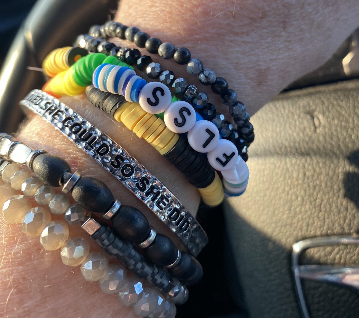 Lisa Meade tweet media