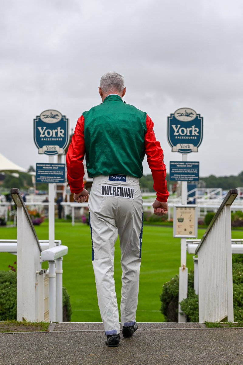 WHR's tweet photo. A day to celebrate all the fearless jockeys at @yorkracecourse 💪
#UnderJockeysOrders | #EborFestival https://t.co/6dCb0Uwzlh