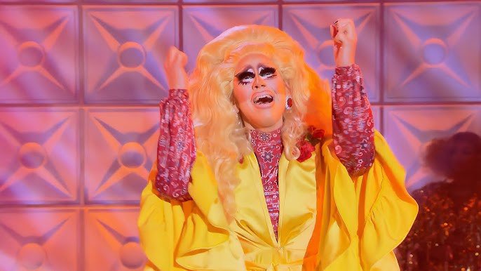 PopCrave's tweet photo. Happy 35th birthday to the talented Trixie Mattel. https://t.co/OIEMHOIFaV