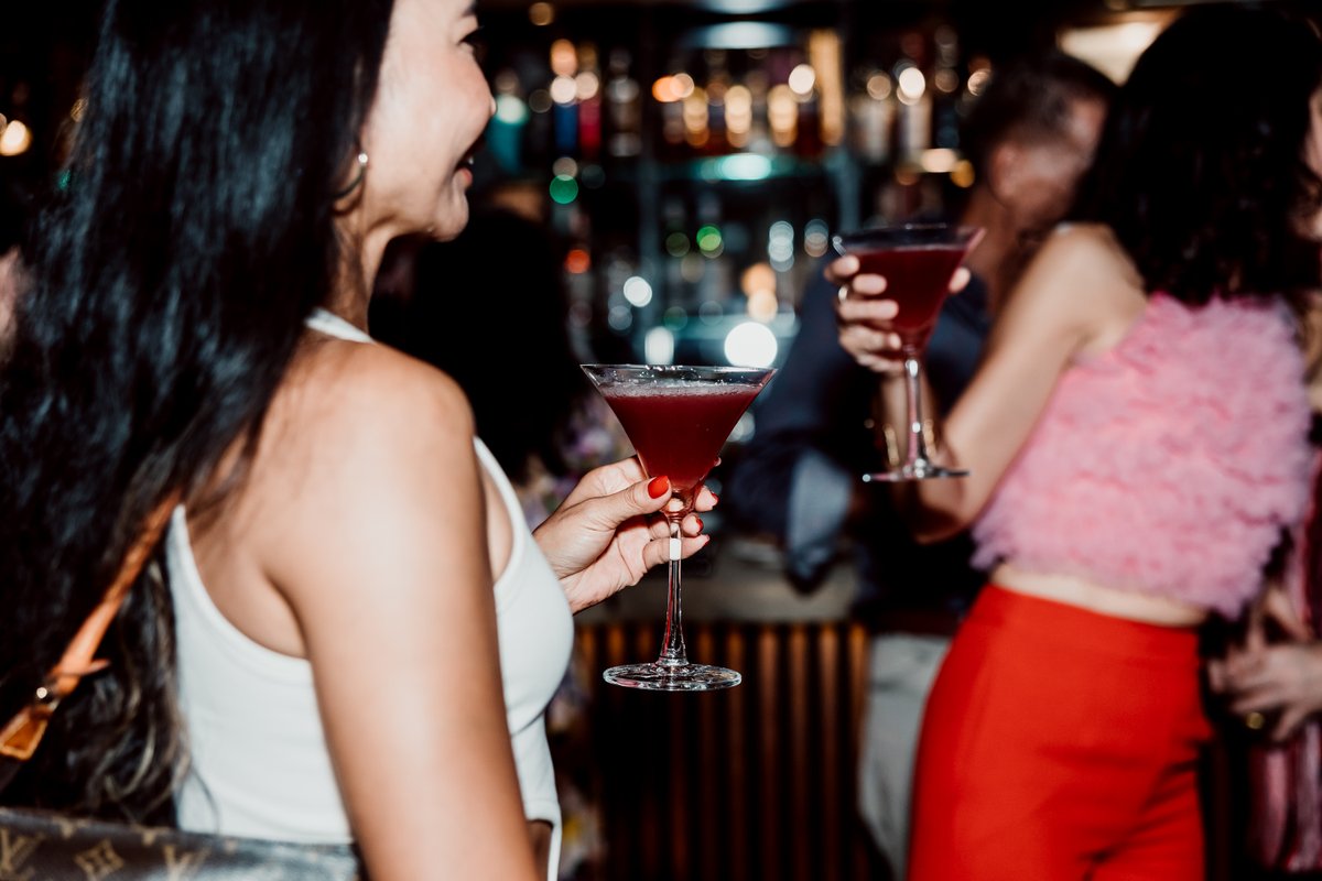 The weekend is here, and so are the good vibes! 🎶
Drop by WHISGARS tonight for live music by Powerjam, starting from 9:30 PM. Sip on expertly crafted cocktails by our talented mixologists and indulge in a night of relaxation and style