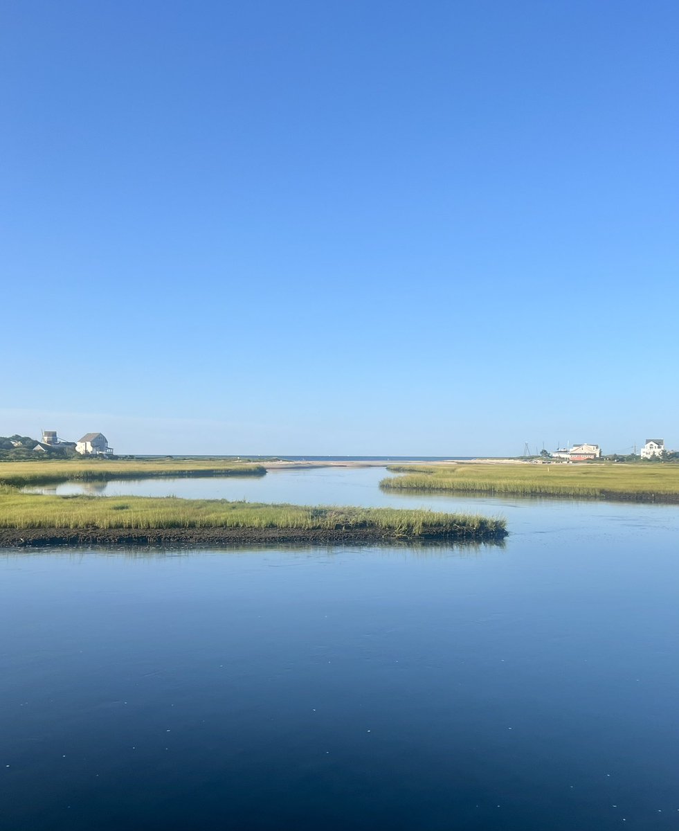 A crisp 63 in Dennis Port this morning.  
<a href="/ShiriSpear/">Shiri Spear</a> <a href="/Met_CindyFitz/">Cindy Fitzgibbon</a>