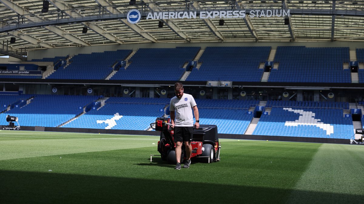 The tireless work of our amazing ground staff means <a href="/The_AmexStadium/">American Express Stadium</a> is ready to welcome you back tomorrow and host another season of #PL football. 💙🤍

See you all soon, Albion fans! 😍