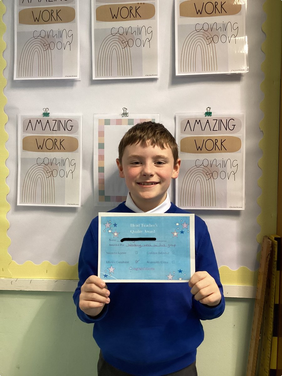SMOS_P5_MissD's tweet photo. A massive well done to our award winners, a great start to Primary 5. Super proud of you all 🎖️😁⭐️🍎 @SMOSPrimary https://t.co/qyLWaXtW2V