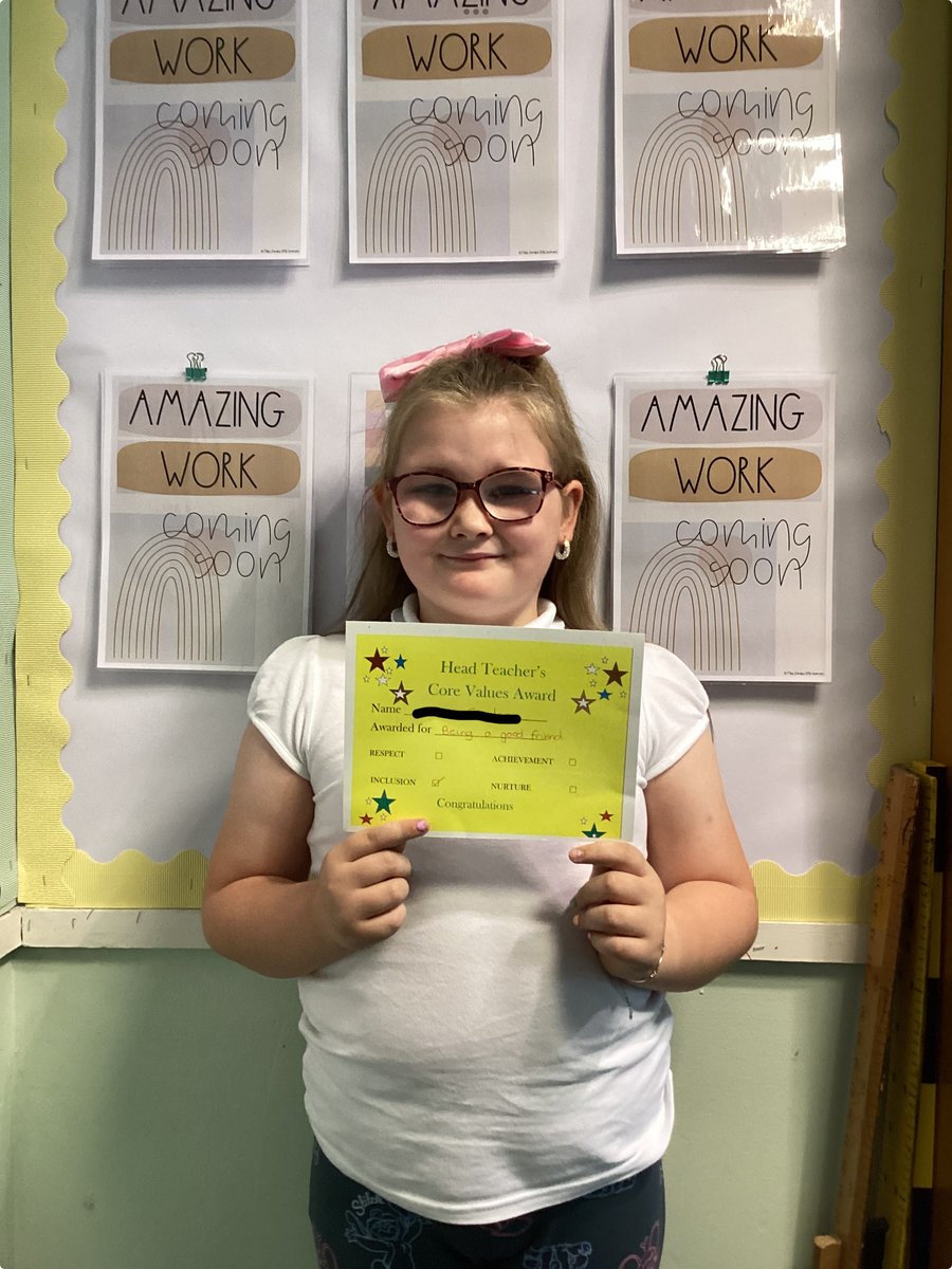 SMOS_P5_MissD's tweet photo. A massive well done to our award winners, a great start to Primary 5. Super proud of you all 🎖️😁⭐️🍎 @SMOSPrimary https://t.co/qyLWaXtW2V