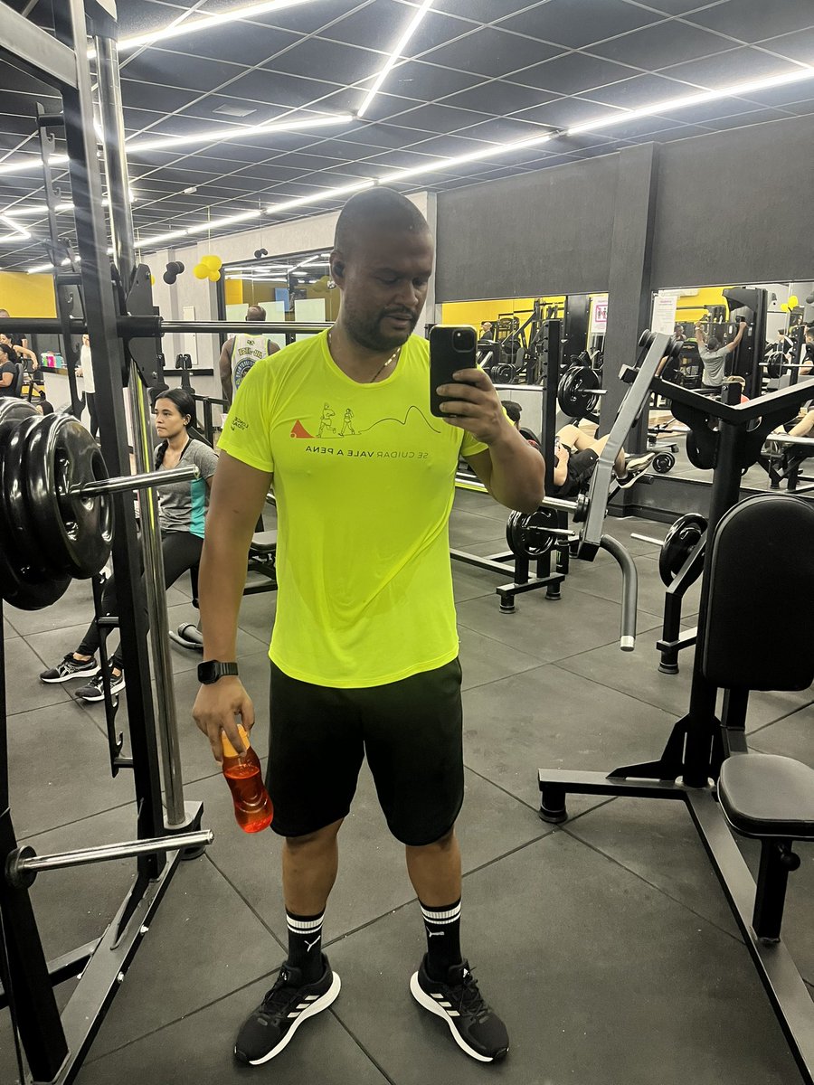 Misael10Go's tweet photo. 🦍💪🏾👊🏾 https://t.co/J6mqx30nqZ