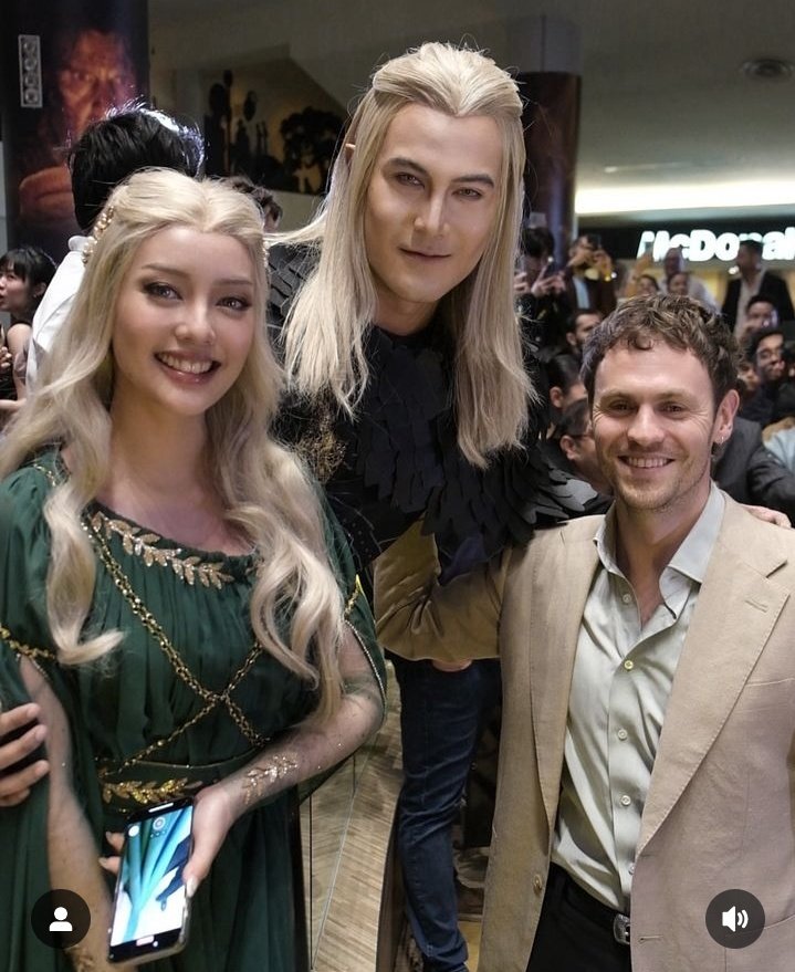 juuhcrr's tweet image. Only a fan can explain his love for this universe❤️

IG: theprincedeguzman and awiesome 

#TheRingsOfPower 
#OsAneisDePoder