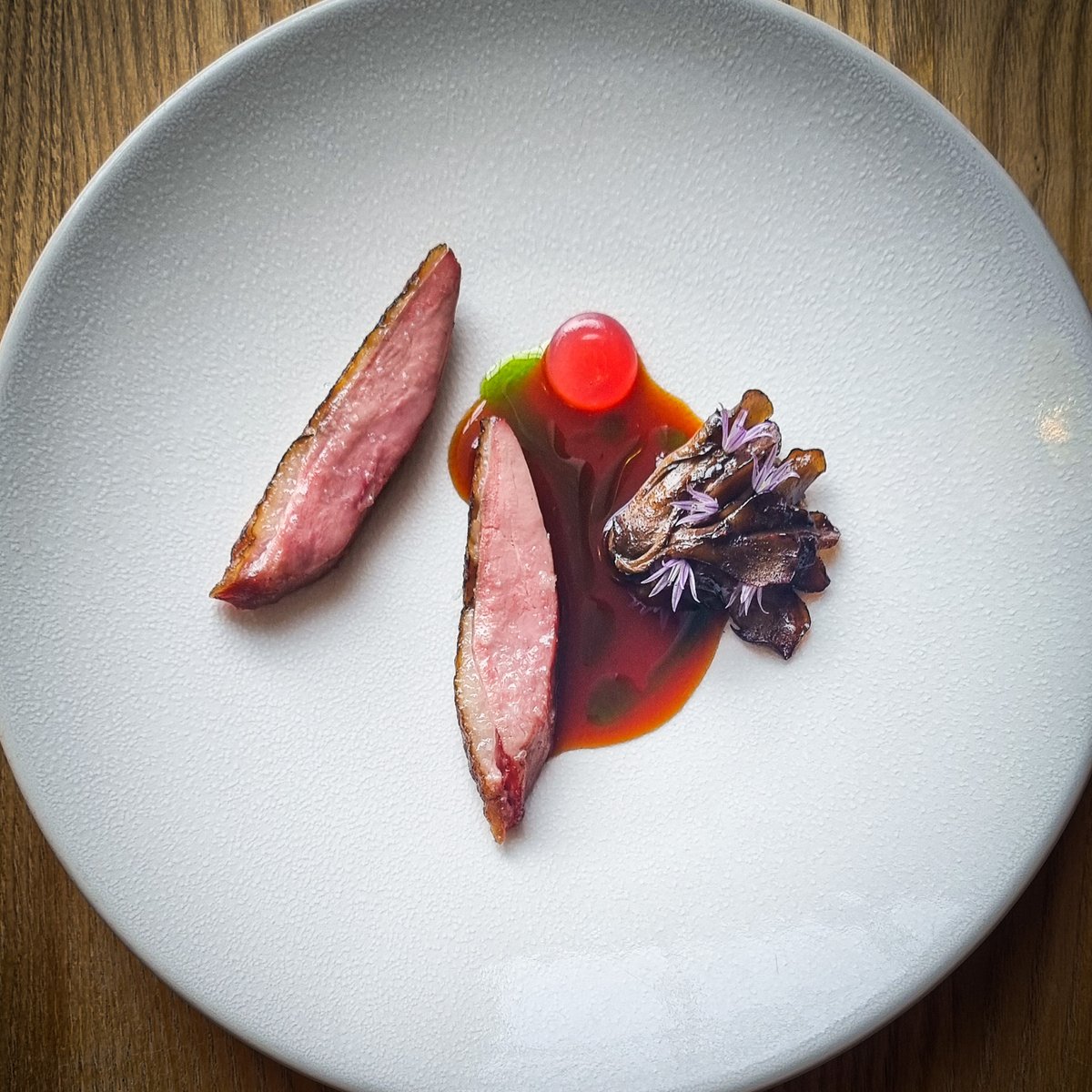 St. Brides Duck / Maitake / Flowering Currant

 #Mitake #FloweringCurrant #Fhior #MichelinGuide #Edinburgh #Restaurants #BBQ