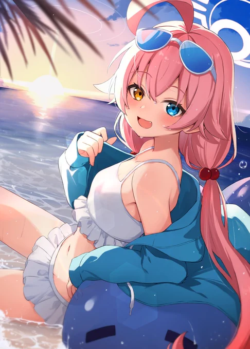 うへぇ〜…夏ももう終わりだねぇ… せんせ〜もうひと泳ぎしておく?なホシノ #ブルアカ #BlueArchive