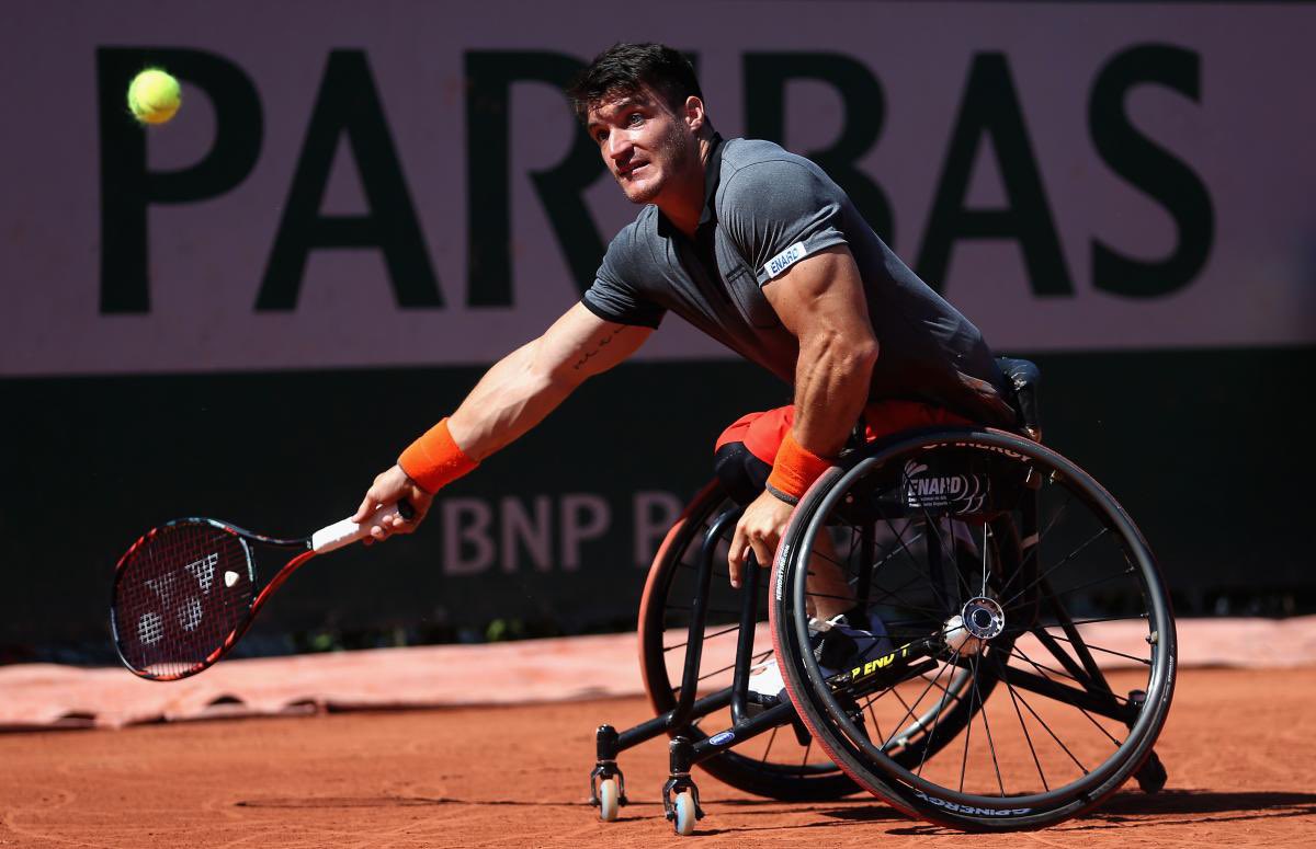 “All of us get 1.3% of the able-bodied” wheelchair tennis ace <a href="/gustifernandez4/">Gusti Fernandez</a> tells <a href="/ArmlessArcher/">Matt Stutzman</a> &amp; <a href="/MJGold/">Michael Johnson</a> in ep 3 of #RisingPhoenixWhatDoesItTake pod via <a href="/persephonica/">Persephonica</a> &amp; <a href="/HTYTmissions/">HARDER THAN YOU THINK</a> podcasts.apple.com/gb/podcast/gus…