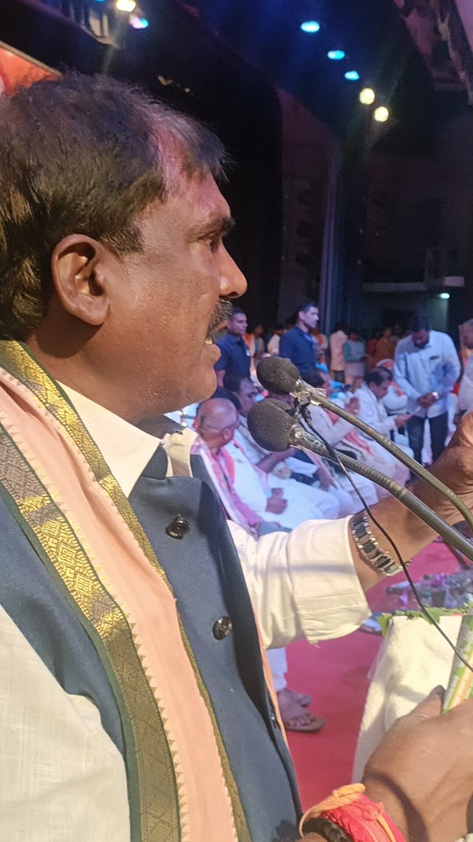 kedarguptain's tweet photo. आज पटना श्रीकृष्ण मेमोरियल हॉल में भाजपा ओबीसी मोर्चा द्वारा आयोजित शहीद रामफल मंडल शहादत समरोह में शामिल होकर अमर शहीद रामफल जी के जीवनी पर प्रकाश डालते हुए एवं उपस्थित लोगों को सम्बोधित करते हुए। https://t.co/5Gtw2FycJg