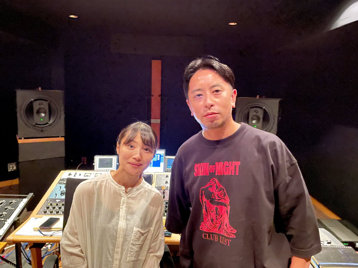 niiyama_shiori's tweet image. マスタリングの日でした。いつもお世話になっている吉良さん。今日も本当にありがとうございました。そして新たにオススメしていただいたアルバムを聴きながら帰りました。とても好きでした...。(詩

#つぶやき
#temas