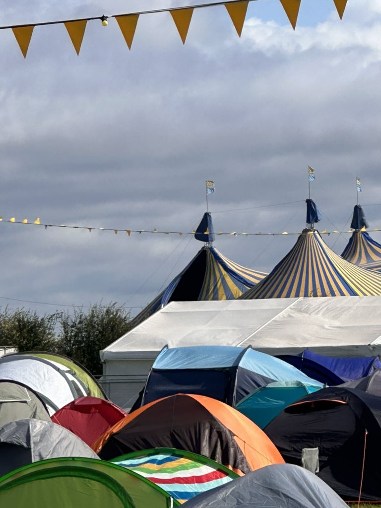 MartyJ93's tweet photo. @LewisEast2001 @OfficialRandL https://t.co/GUBKokz3Q6