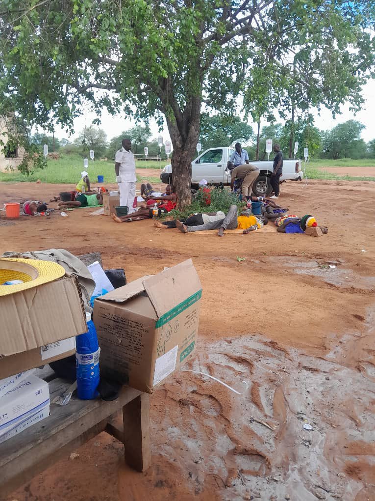 Gavhumende's tweet photo. @TechMagZW Will the Luxury Golf Estate offer health care to Mapadza - Chiredzi villagers??  Seems the official opening are for the rich only. https://t.co/BBOBmuHakR