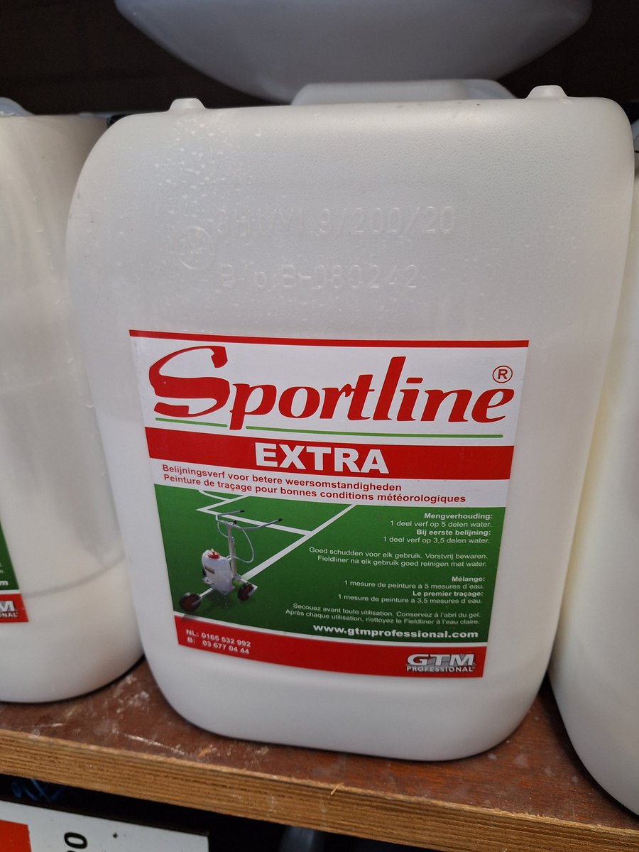 Te koop wegens gebruik nieuw belijnings systeem: 10 cans Sportline extra. €400,- nieuwprijs €600,-