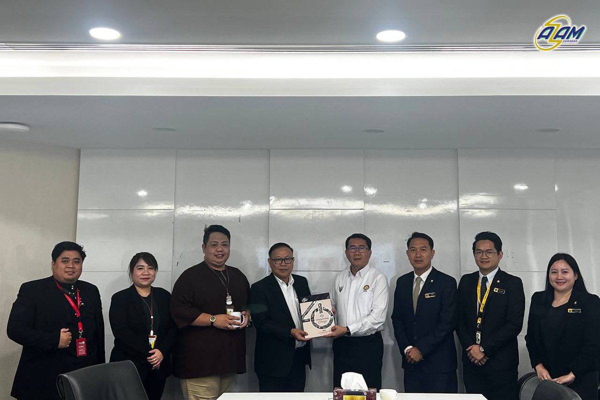 AZAMSarawak's tweet image. Today , AZAM's delegation led by our CEO Mr. Ali Suhaili and the team paid a courtesy visit to Administration Unit of Sarawak' Premier Department at Wisma Bapa Malaysia. Together, we are making progress.

#AZAMSarawak #MovementForProgress #AZAMToastmaster #AZAMYoungSouls